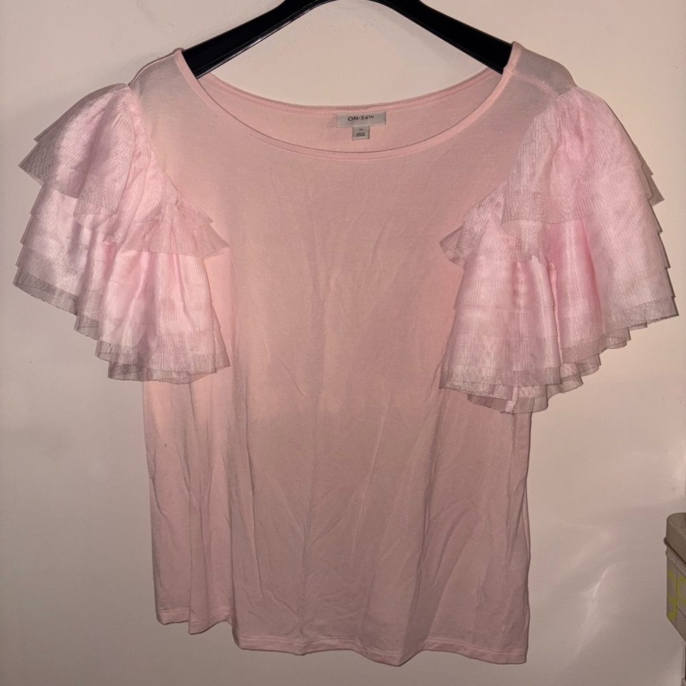 On 34th pink size XL tee with tulle sleeves